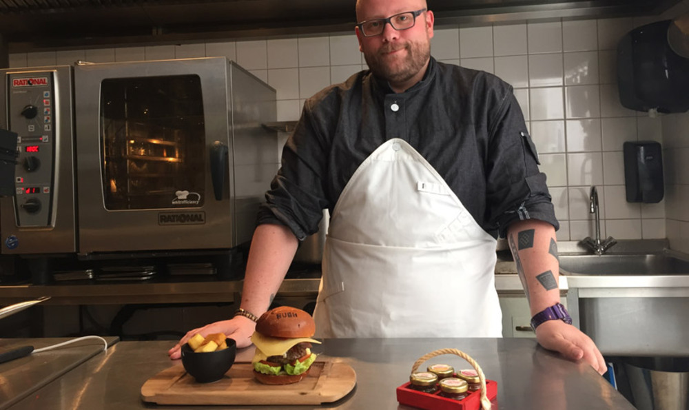 Diego Buik van HUGH over eggs benedict en macarons