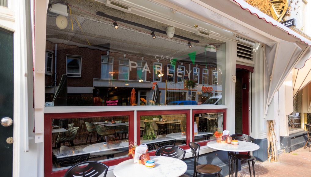 Een huiskamer voor sportliefhebbers: dit is het nieuwe Café Parley