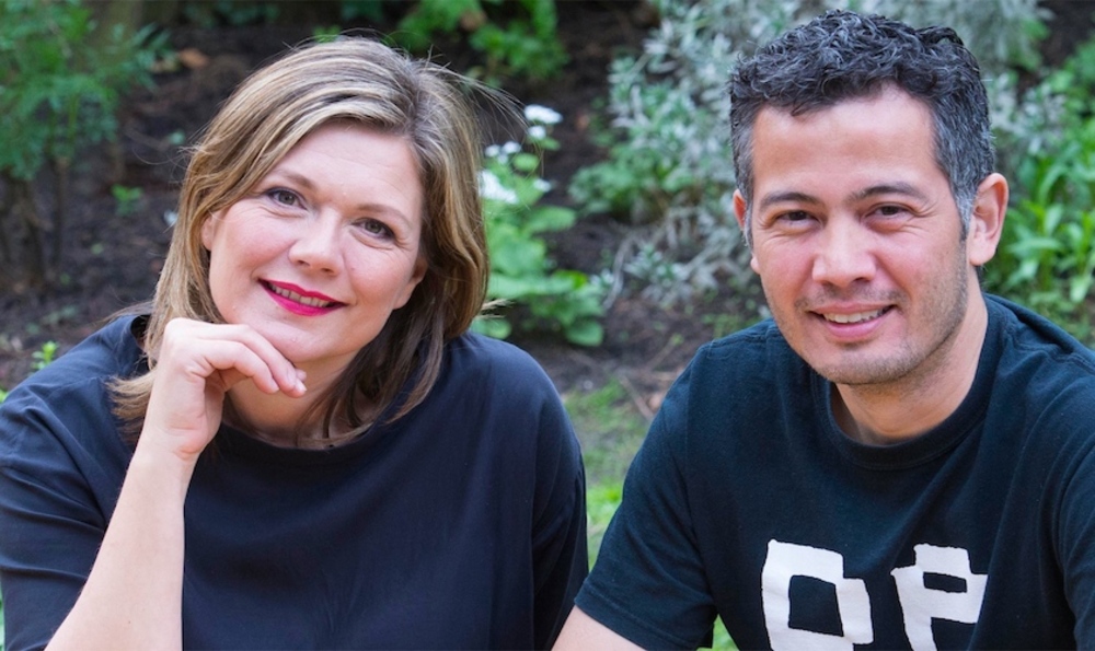 Vanaf hun 87ste restaurant eten we met Moni en Peter mee