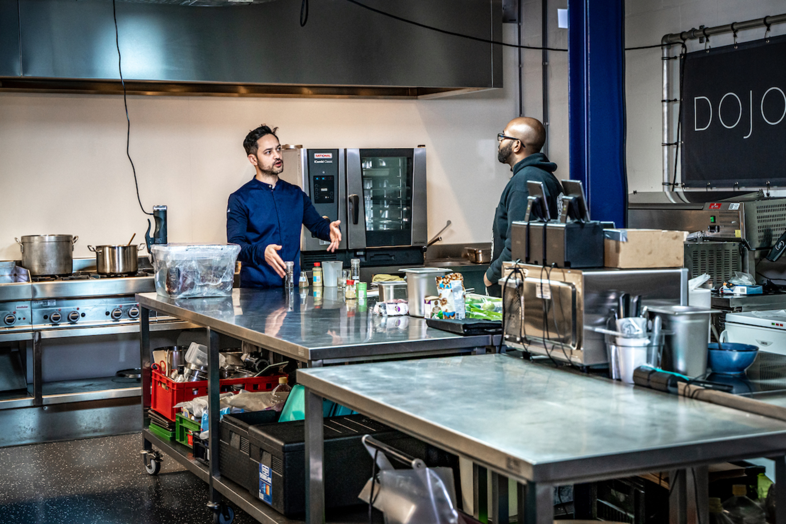 De culinaire revolutie: The Kitchen Dojo brengt haar 'dark kitchen' concept naar Amsterdam