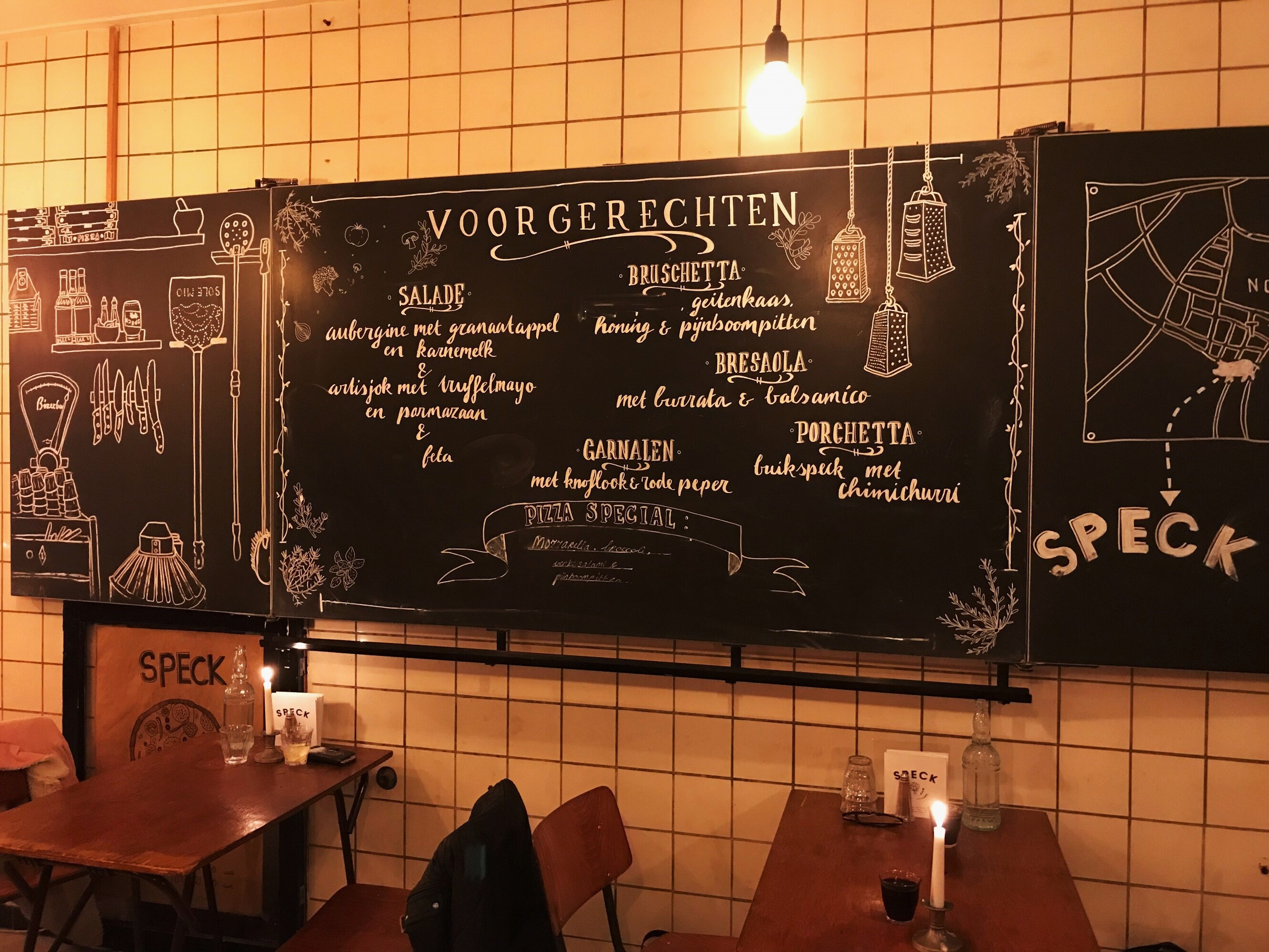 Op z’n Italiaans aanschuiven bij de meiden van Speck