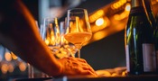 Waar moet je het einde van het jaar zijn voor feestelijke champagne en cava? Op zoek met Sligro naar de briljantste bubbels