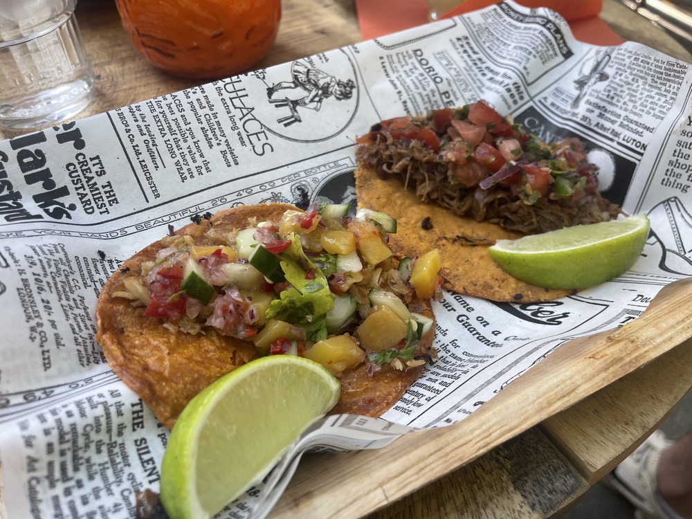 BARRIO NOORD: lekkere cocktails en goede barbites