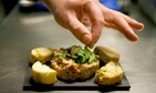 Bocas - makreelsalade en broodje - de Buik van Amsterdam.jpg