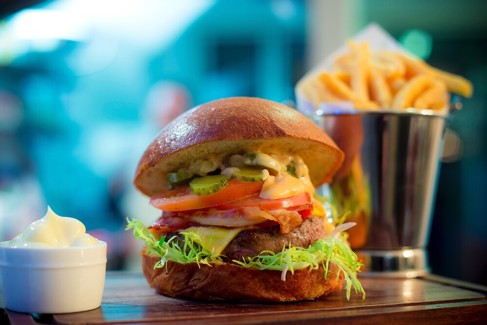 4x kip en burgers voor een prikkie met DinnerDinsdag