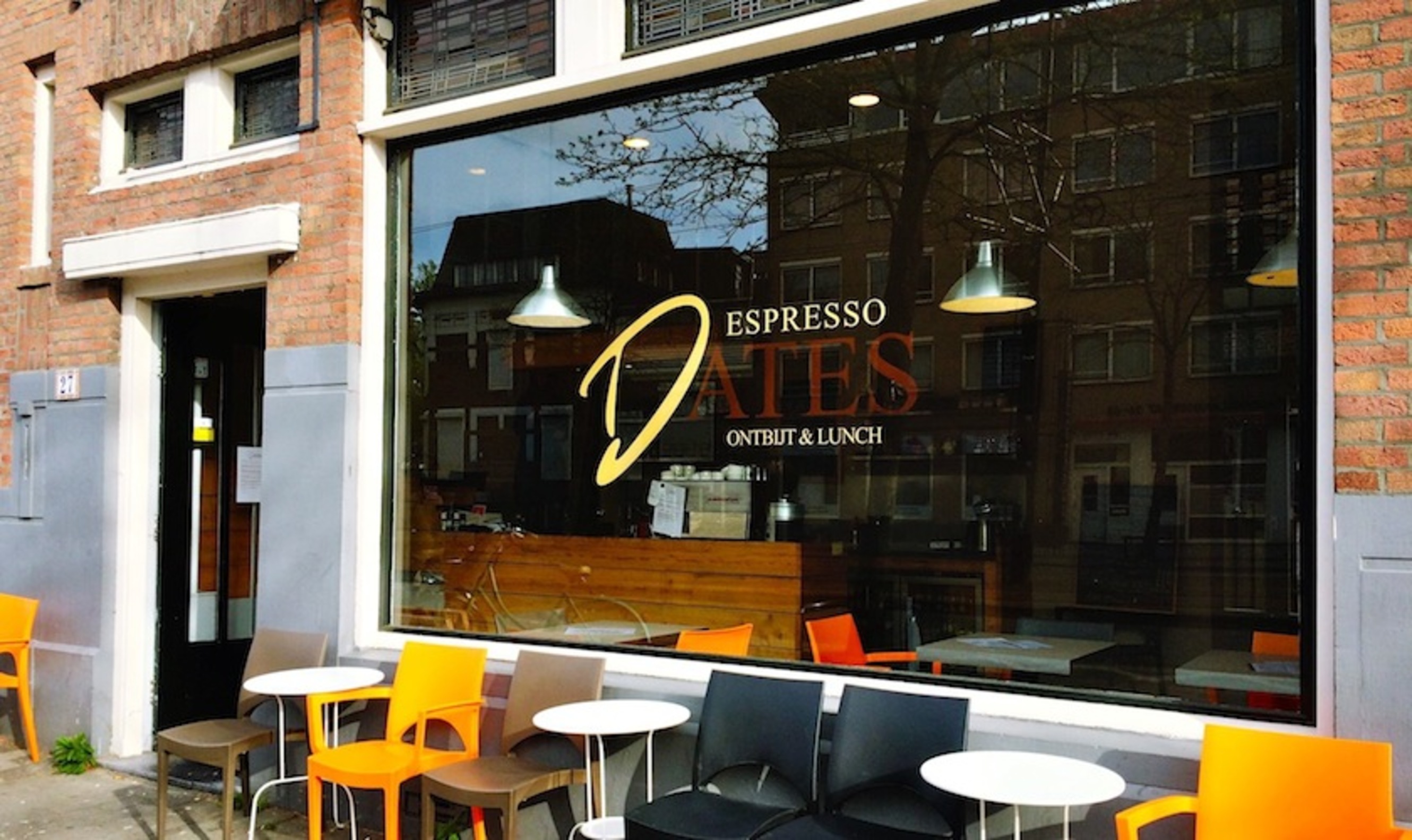 Espresso Dates verhuist en de fans verhuizen mee