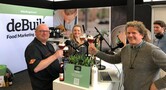 Vertical farming? Stand up eating? Wij praten je bij in de nieuwe podcast serie: de Buik Live