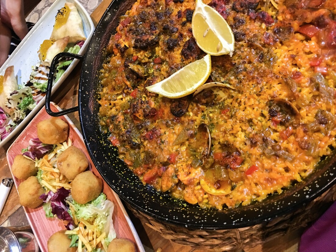 Málaga tien keer tapas, paella en sangria De Buik van Rotterdam