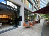 Rosso Pizza Bar - pizza met een gerijpte negroni