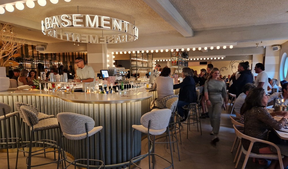 Rotterdam is een restaurant en cocktailbar rijker: 1NUL8 Basement