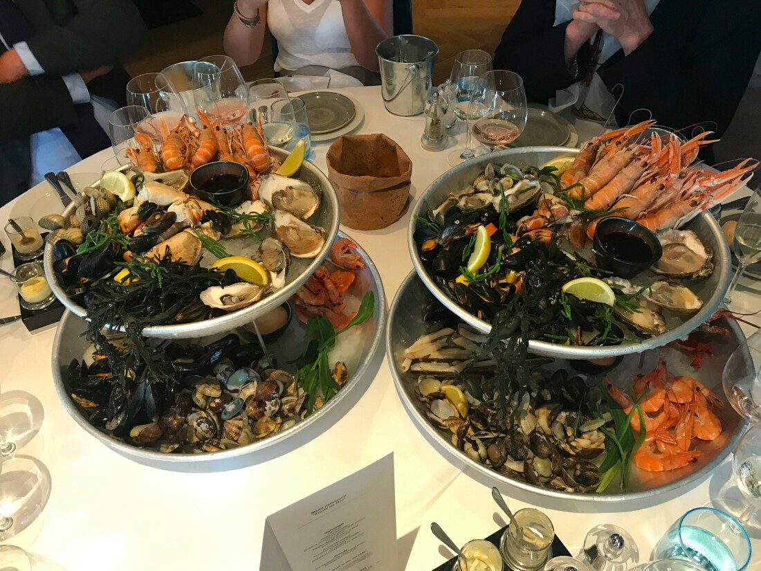 We maken onze eigen zomer met fruits de mer bij The Park De Buik van