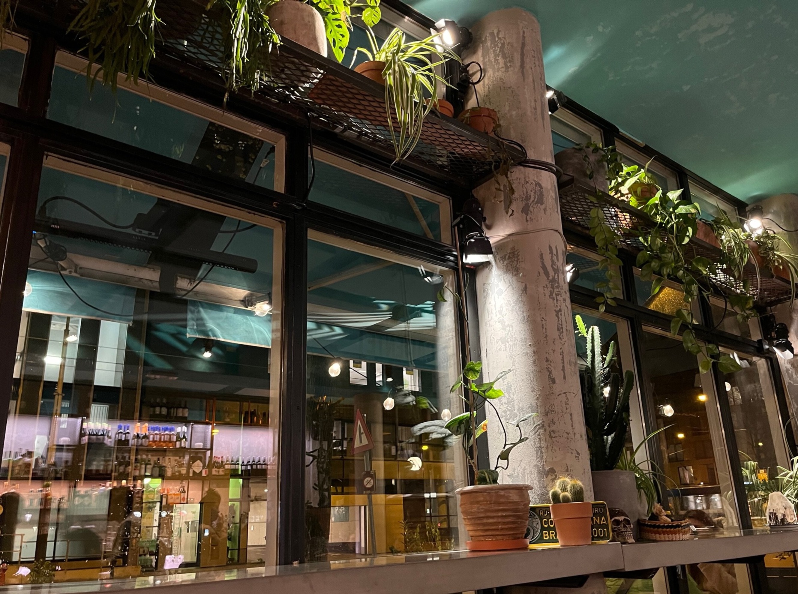Cantina Caliente