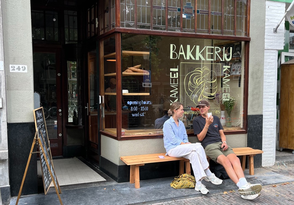 ‘Kameelbollen’ zijn de hardlopers bij bakkerij Kameel
