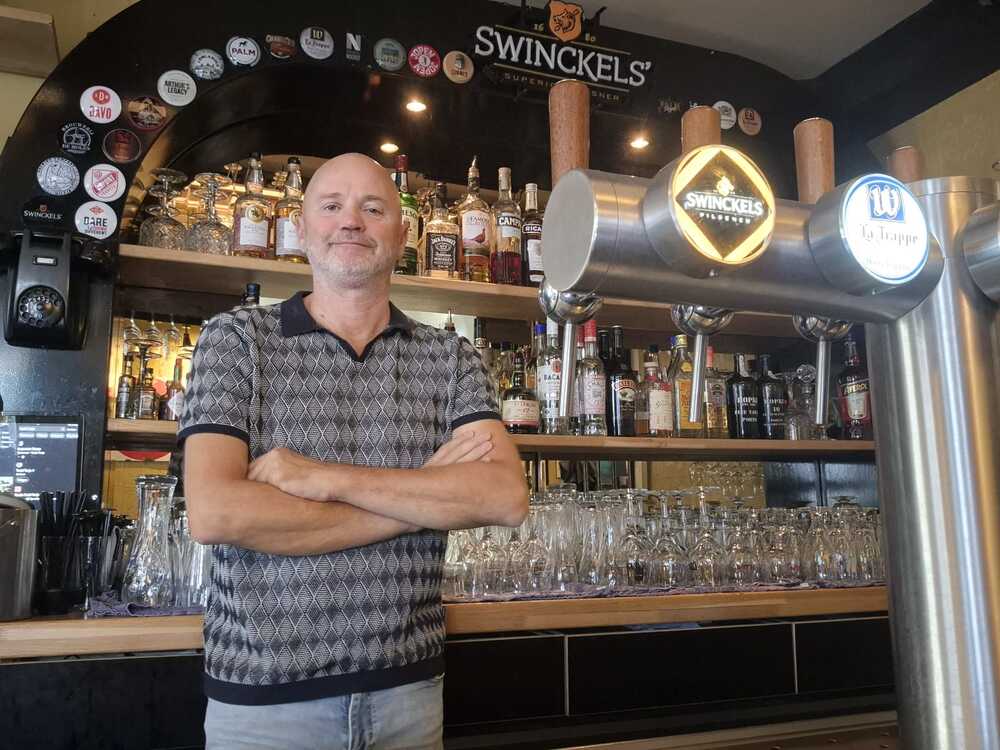 Bar Benthuis in Noord weer open na verbouwing