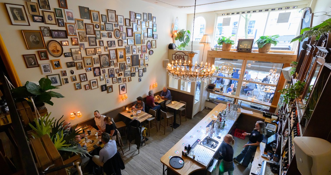 Bij Opa eten we ouderwetse en moderne eetcaféklassiekers