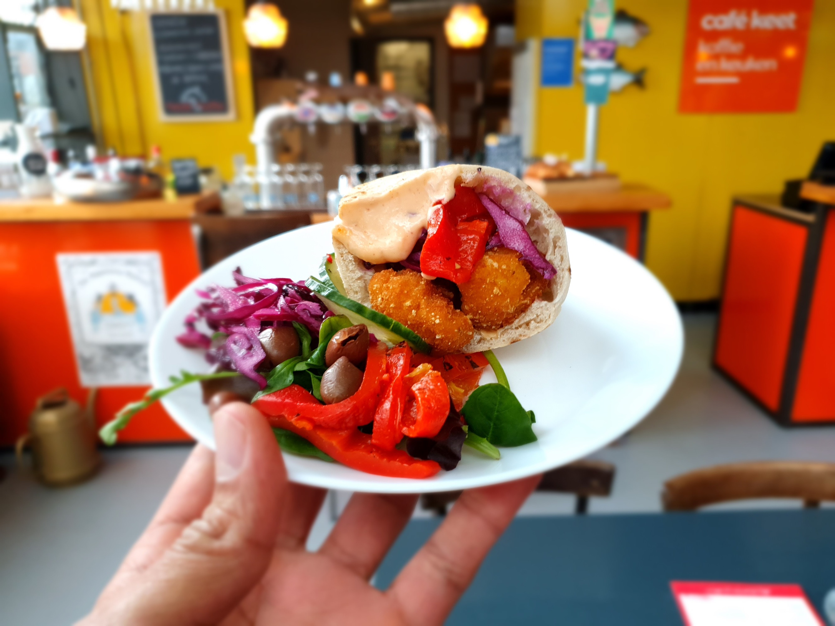 Café Keet: vegetarische lunch, pizza en borrelen aan het kanaal