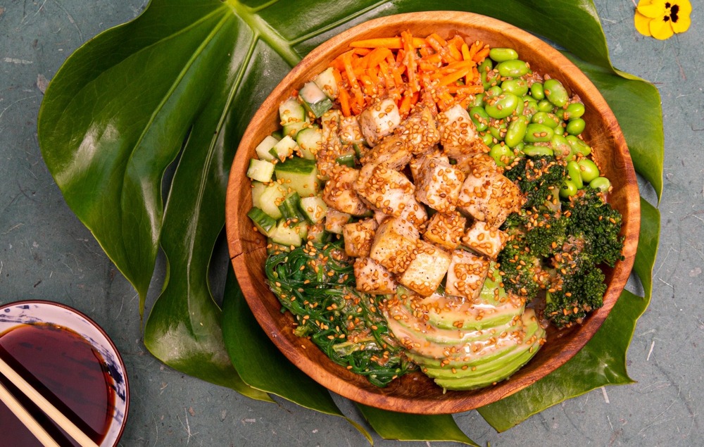 Krijg met RET een drankje of side dish van het huis bij Hawaii Poké Bowl
