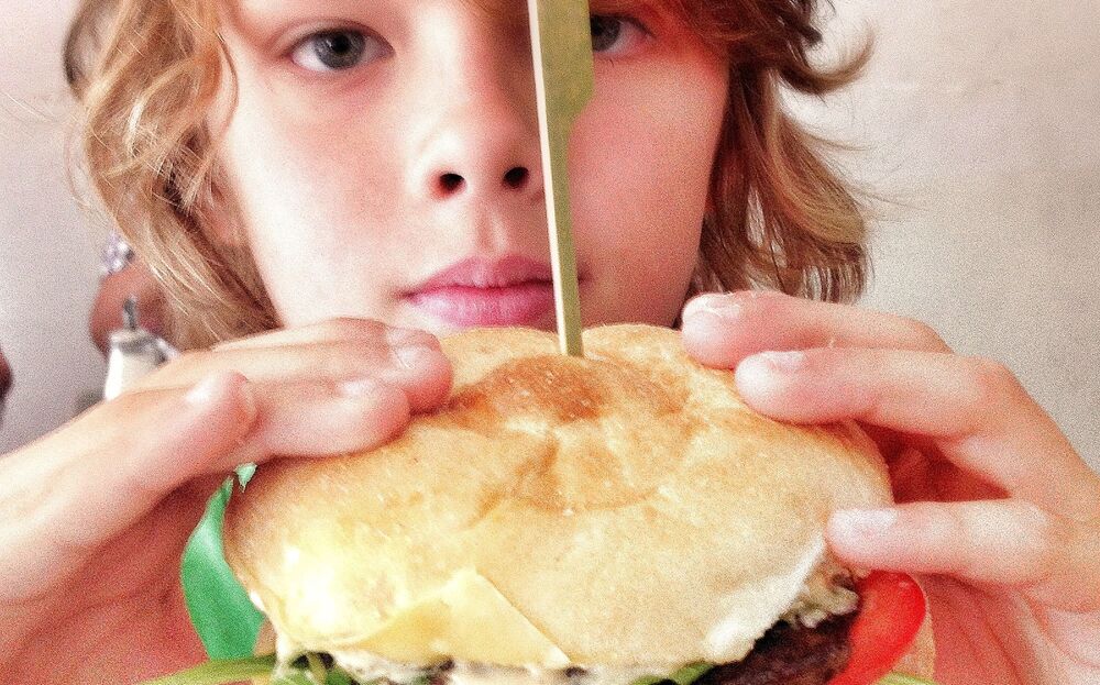 Burgertrut schurkt nog wat dichter tegen hip R'dam aan