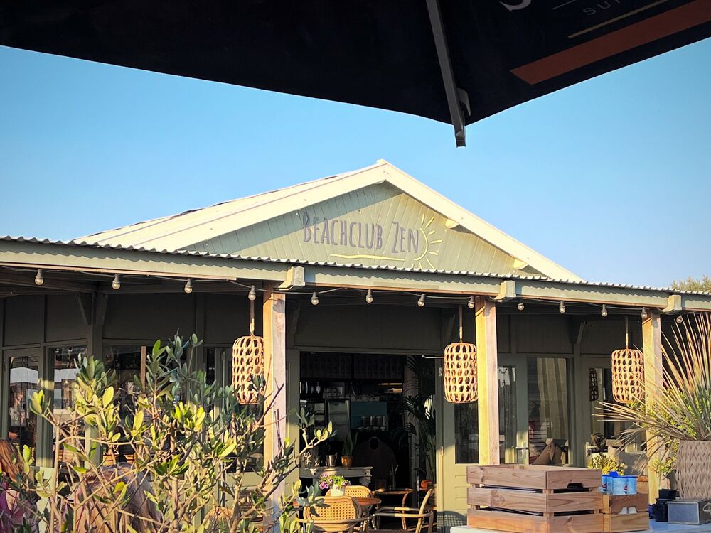 Gastvrij genieten aan zee bij Beachclub Zen in Kijkduin