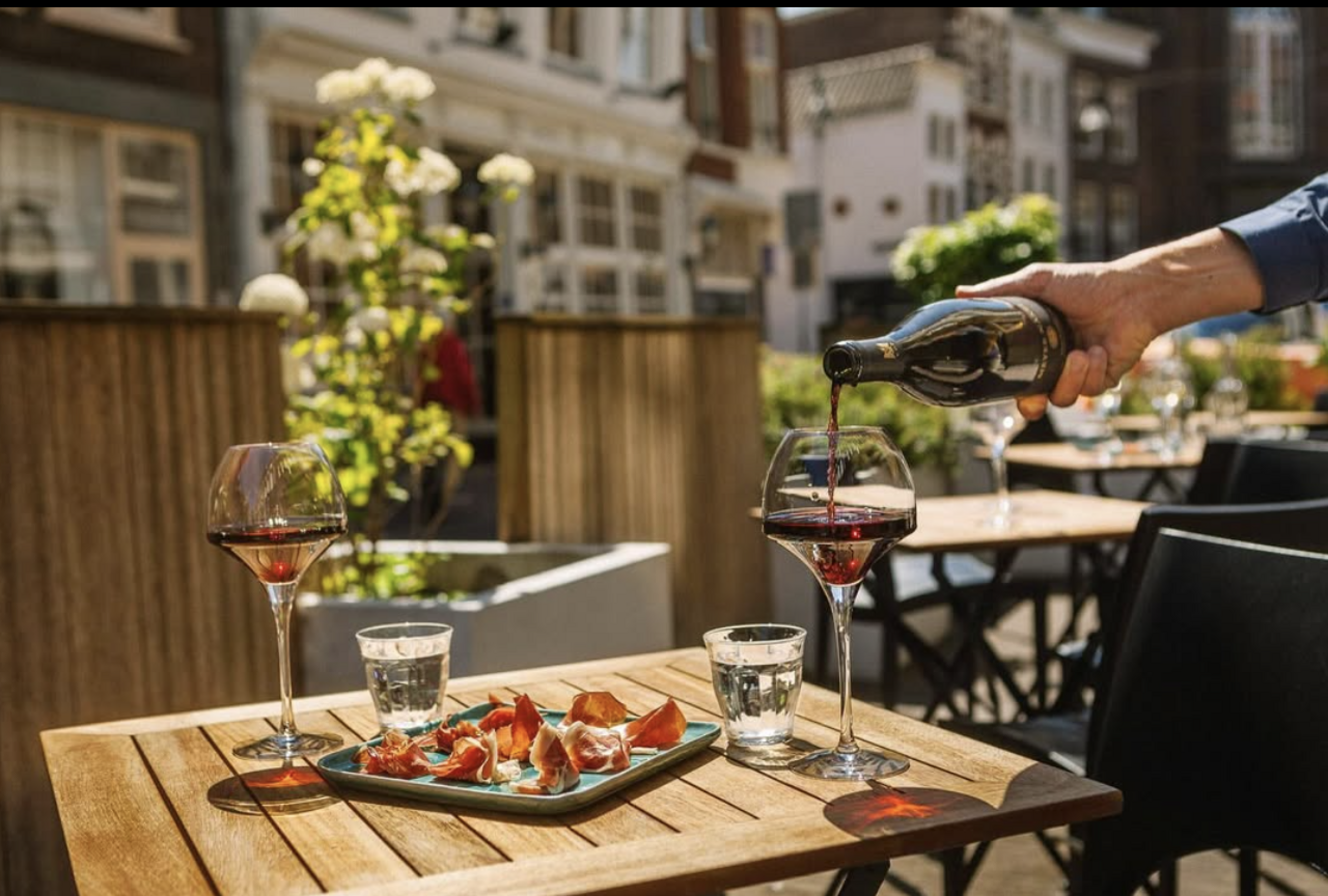 Rood, Wit & Rosé Wijnbar