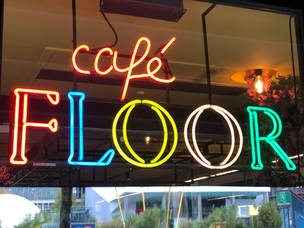 Floor steekt zichzelf in een nieuw jasje