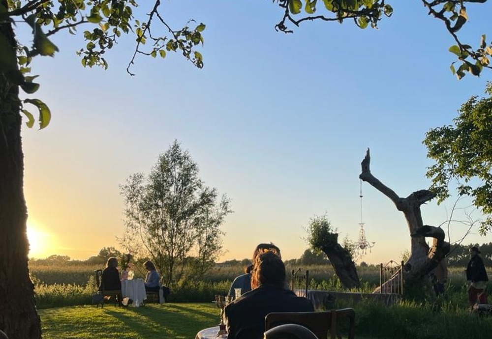 Dompel jezelf onder in weelderige overvloed bij The Royal Hangover