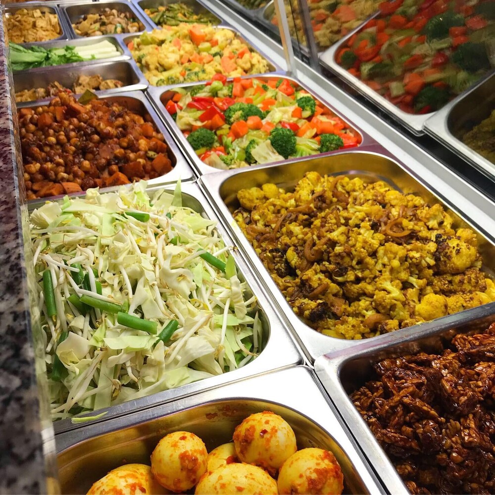Buurtrestaurant De Toko laat proeven dat modern Indisch verrassend lekker kan zijn.