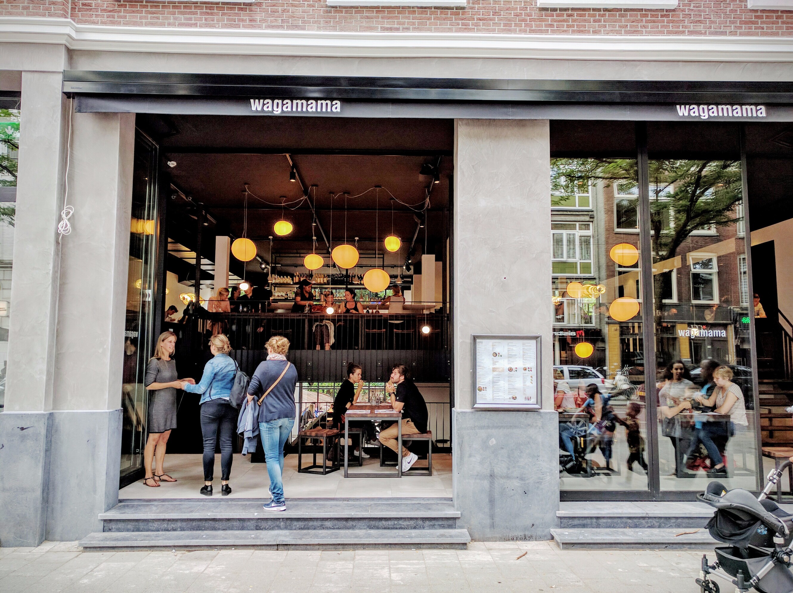 Vers op de Witte is Wagamama: Hippe 'vreetschuur' in strakke jas