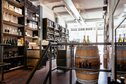 Rood, wit rose - wijnbar - interieur - debuikvanrotterdam.jpg
