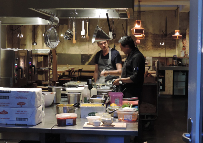 Bakkerswinkel-Kralingen-heeft-een-open-keuken