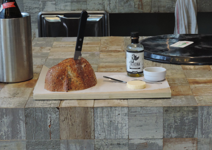 Bakkerswinkel-Kralingen-heeft-ook-brood