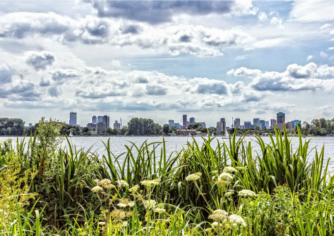 Kralingse Plas strand uitzicht skyline
