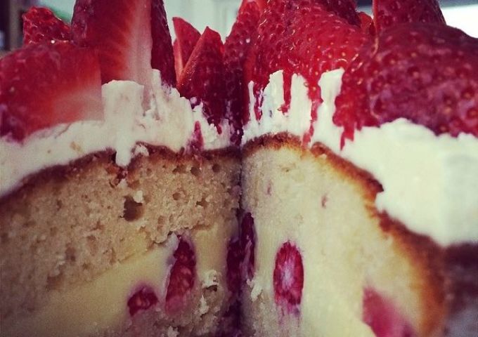 Smaakatelier Zoet Zout layer-cake met aardbeien