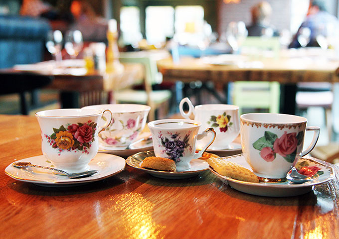 Thuisch-kralingen-kopjes-koffie