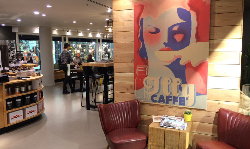 Nieuwe koffie-hotspot in de Koopgoot: Metro Café