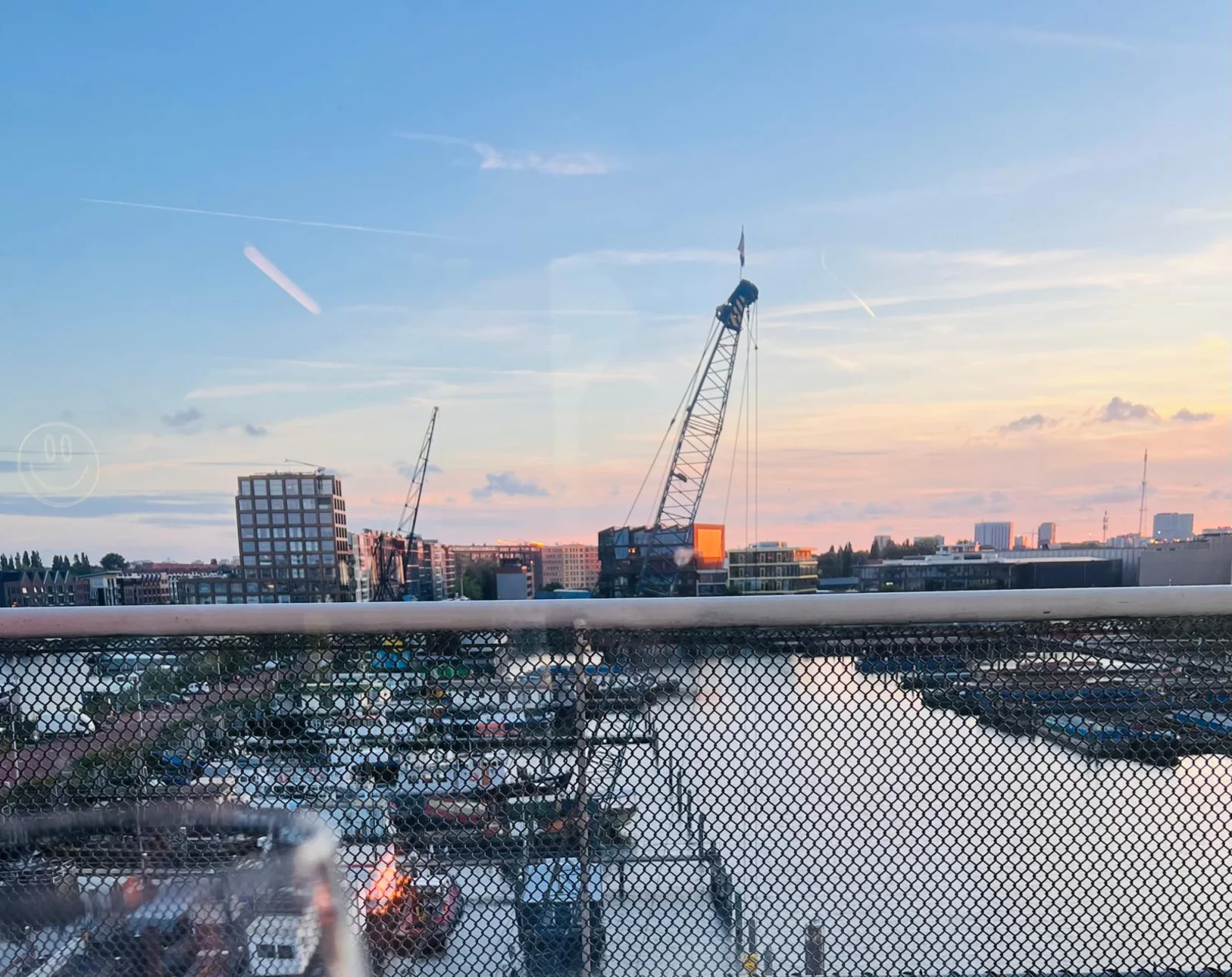 Iconisch tafelen boven de Houthavens bij REM