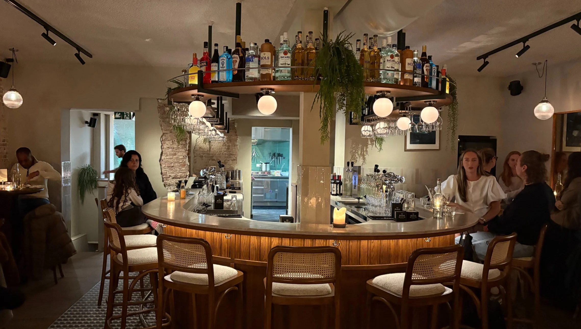Restobar No Nonsense