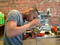 Zjevaun Janga wil opnieuw barista-kampioen worden