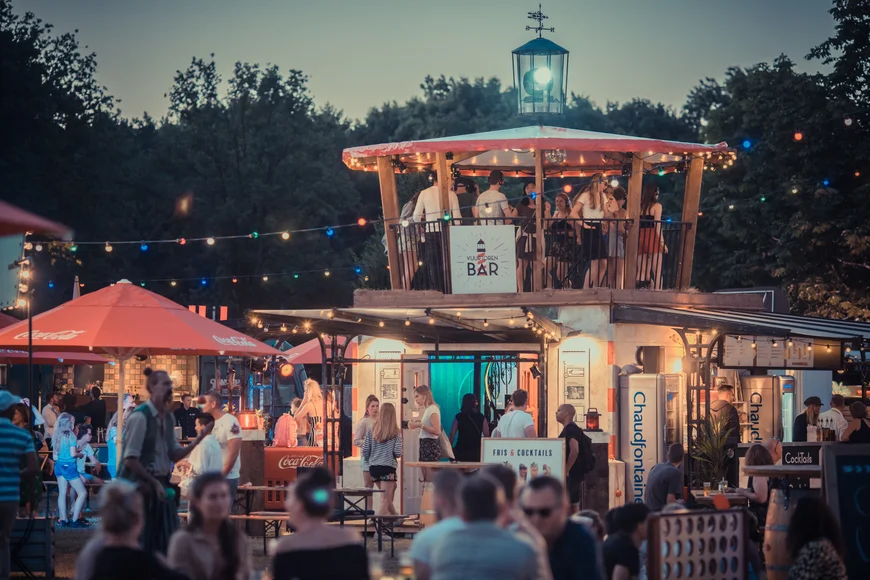 Je kan nu romantisch dineren in de vuurtoren op Festival Trek