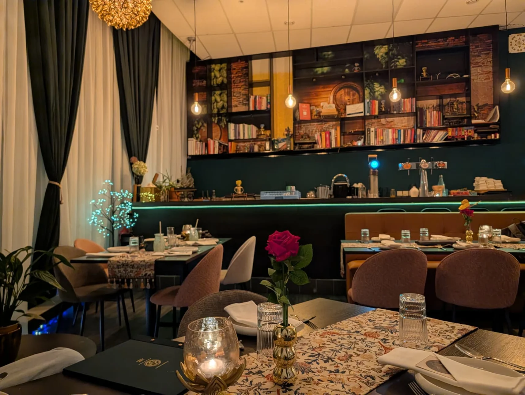 Bij Veggiesaurus draait alles om geur, kruiden en traditie