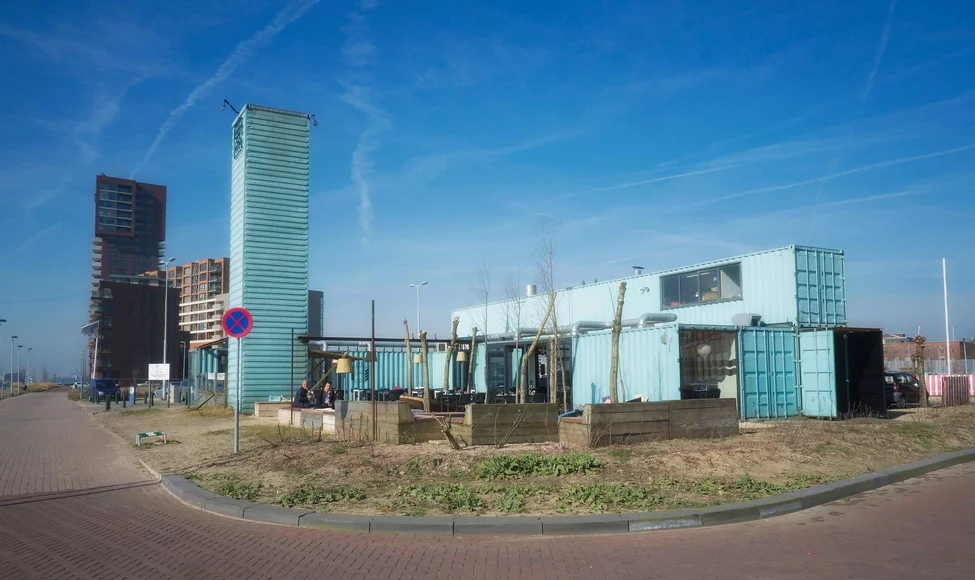 Wijn of Water: beachlife & fusion aan de Maas