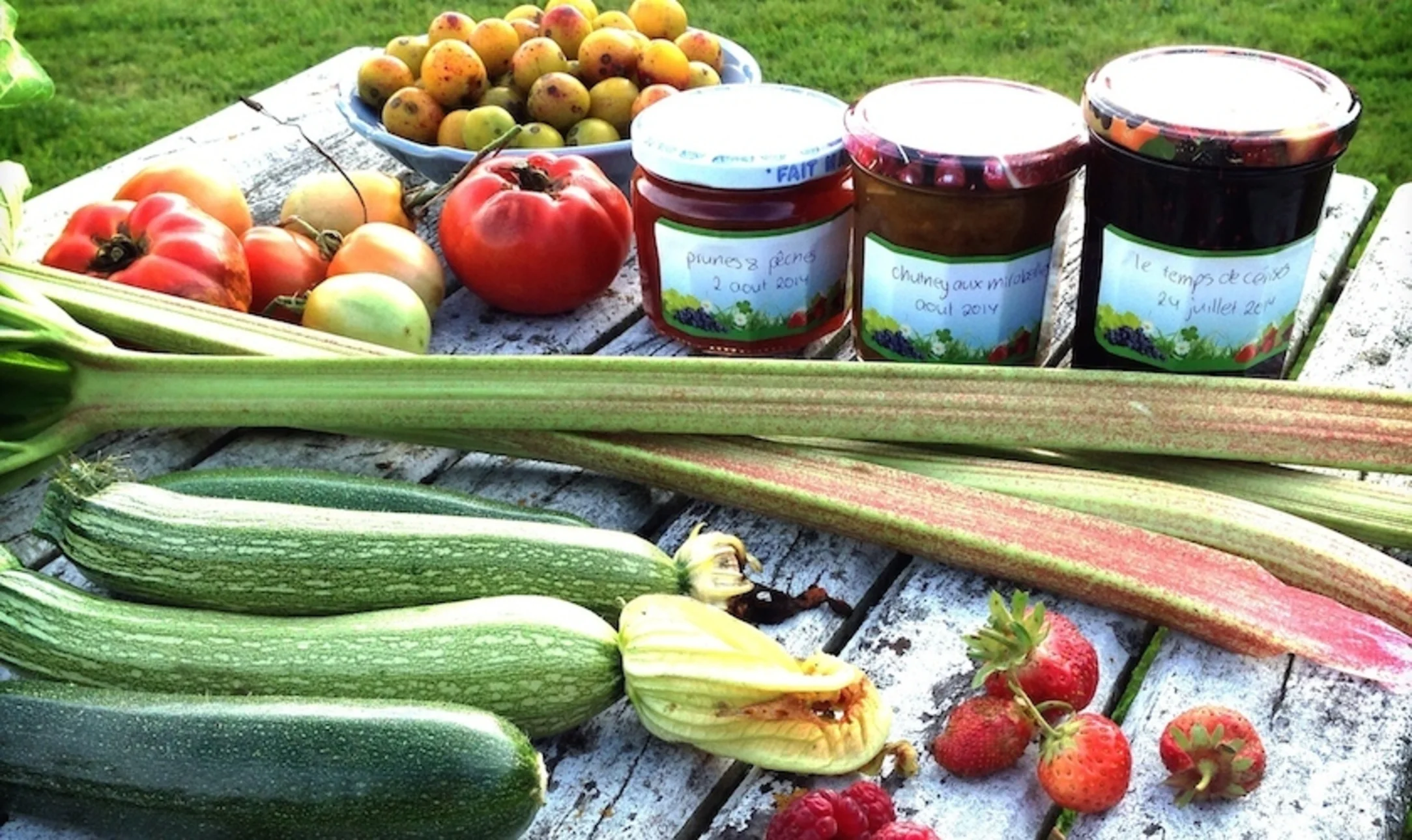 Even de schouders onder die groenten- en fruitberg