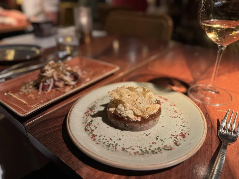 Ron Gastrobar Indonesia,  de modern Indonesische keuken aan de Amstel