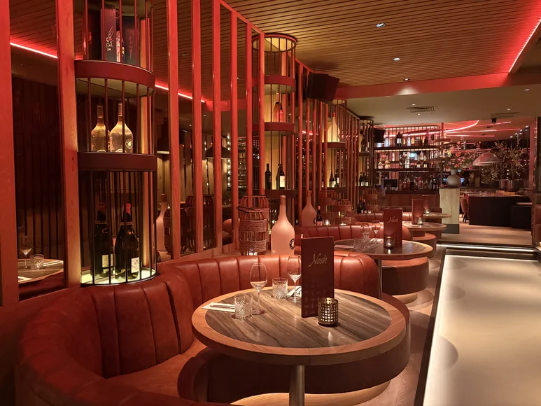 Nosh: geheel vernieuwd dineren en cocktails drinken aan het Plein