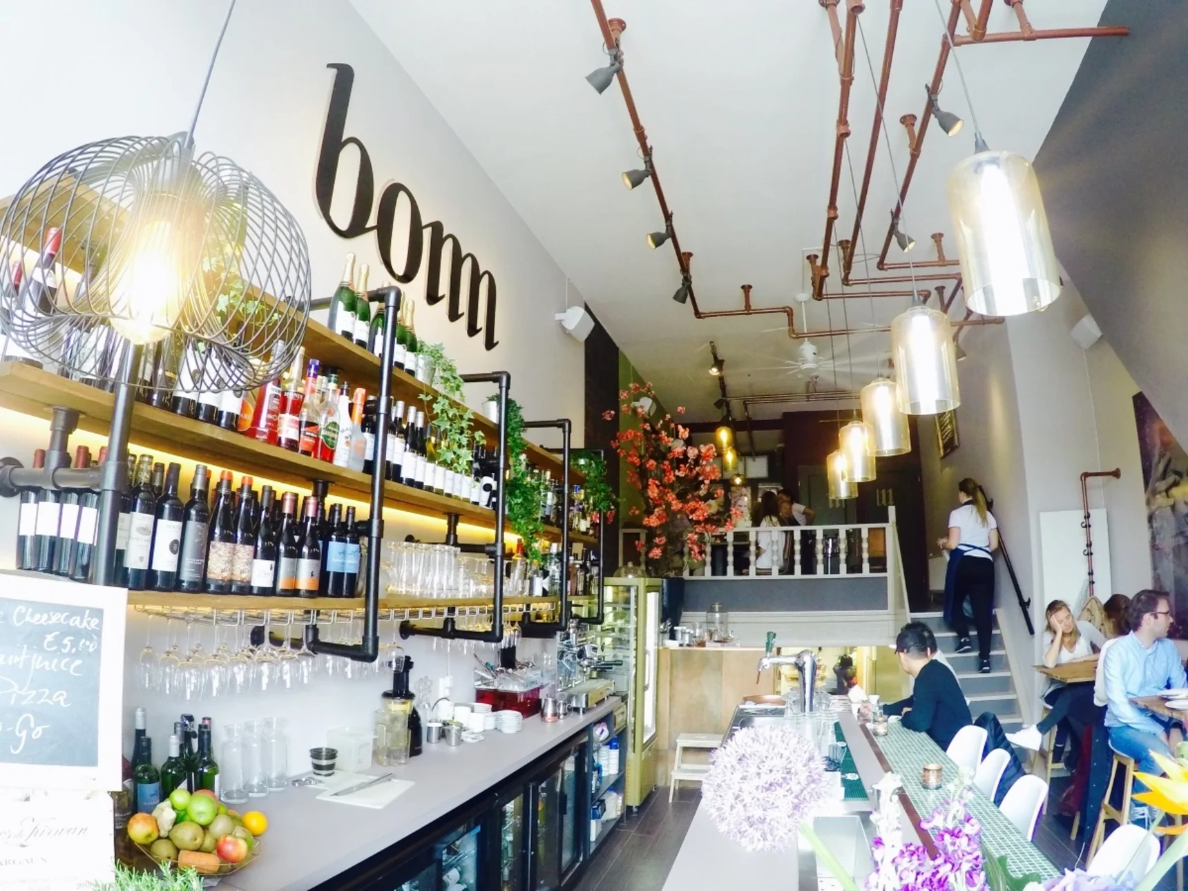 Bomm Bar Bistro