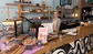 warme pretzel-joanna - de buik van den haag-interieur - toonbank.jpeg