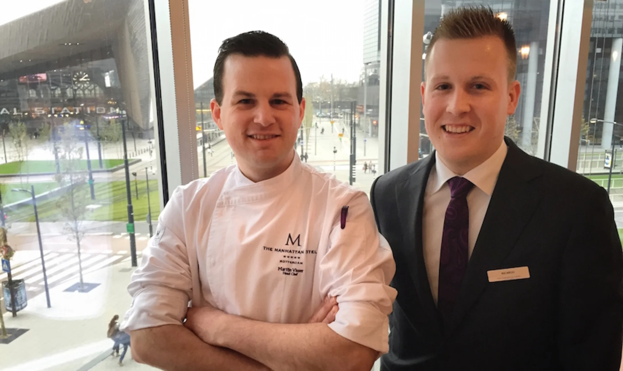 Wild eten in de voorname sfeer van The Manhattan