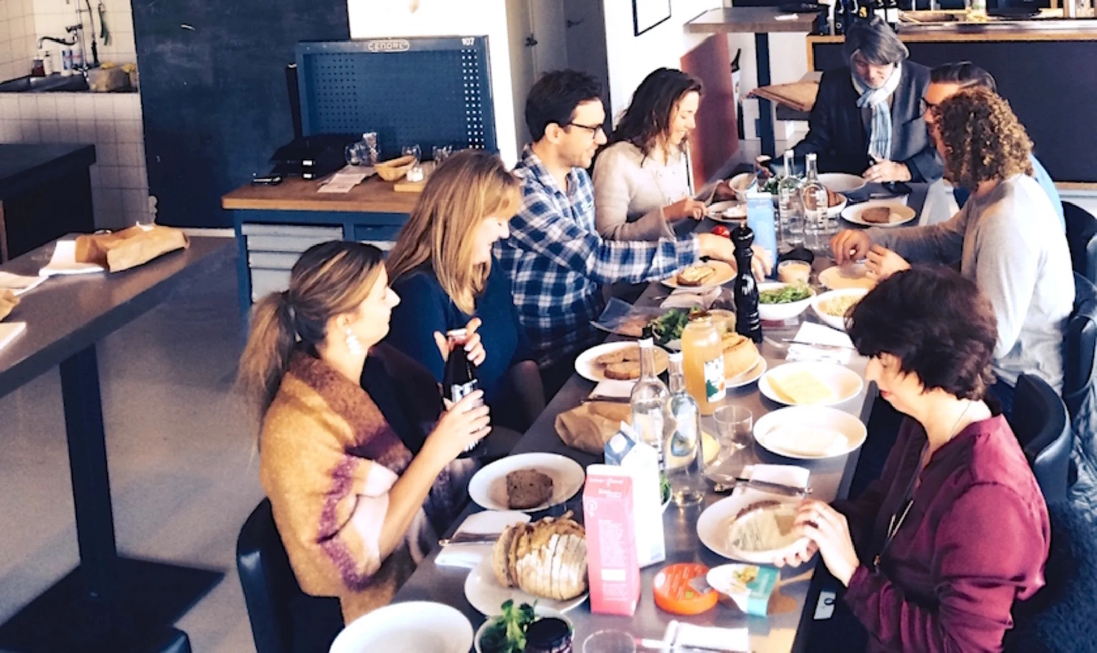 De Buurtboer brengt de lunch van het land naar je bedrijf