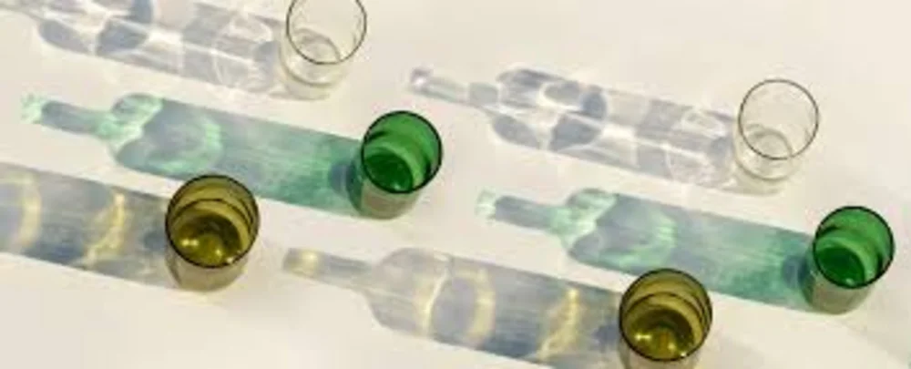 Rebottled maakt drinkglazen van afgedankte wijnflessen