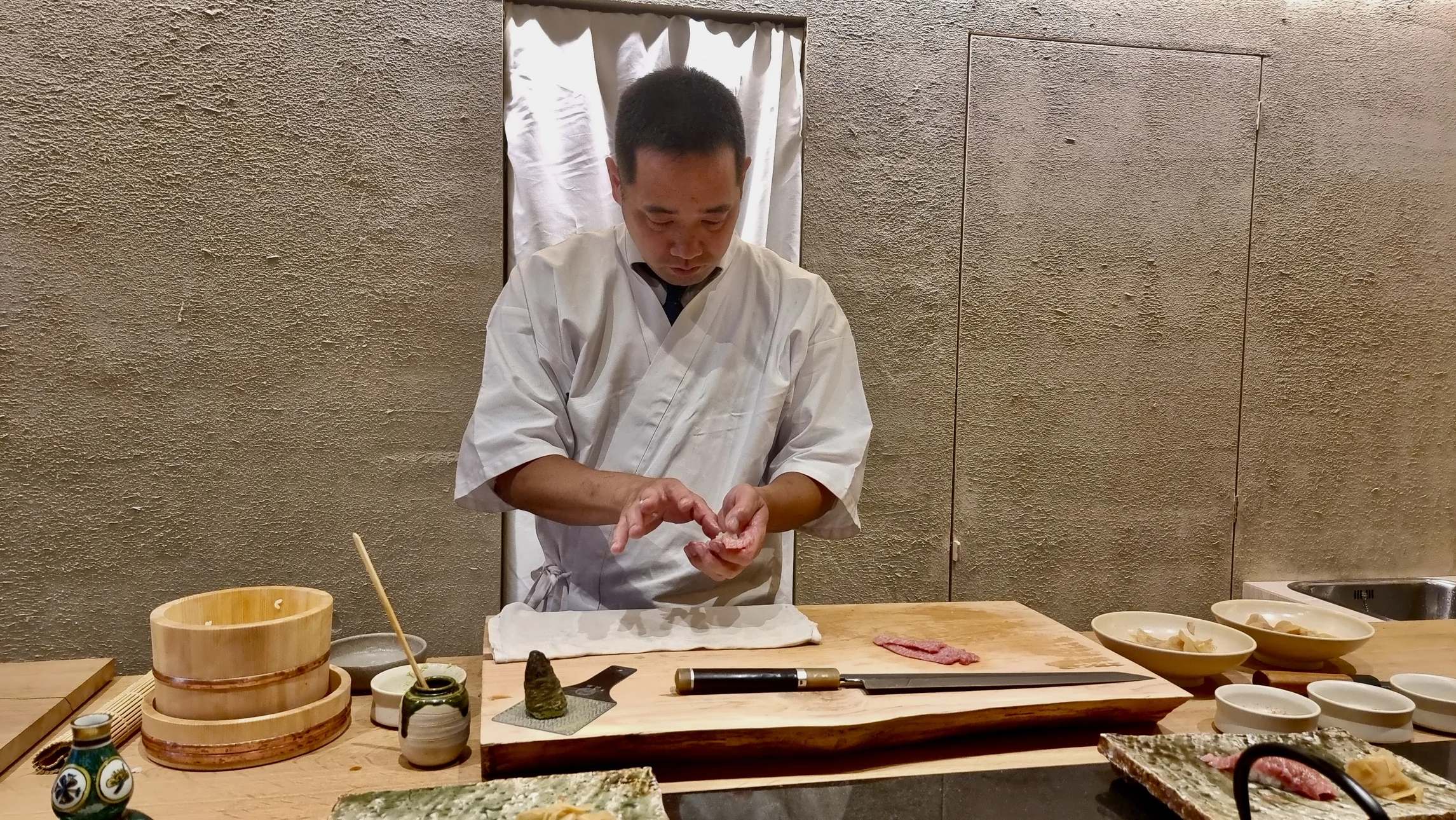 De originele Japanse gastvrijheid en gastronomie ervaar je bij Tewatashi